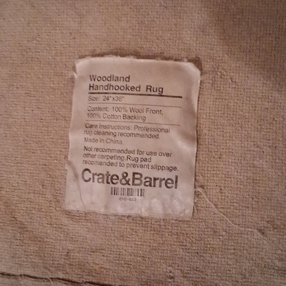 Crate & Barrel (#1) Woodland Handhooked rug- 24 x 36 inches